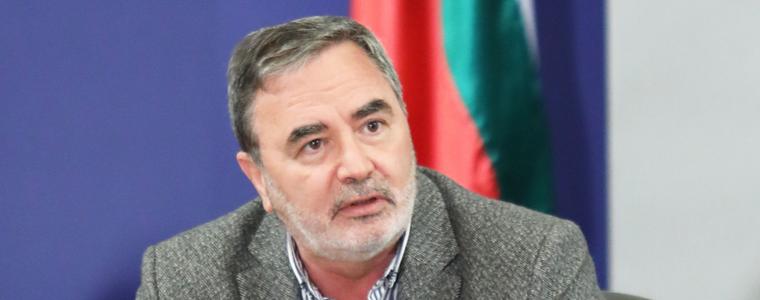 Ангел Кунчев: Заболеваемостта с COVID-19 пак расте, но не виждам драма