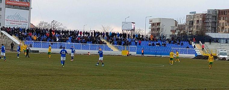 ФУТБОЛ: "Добруджа" излезе над чертата след победа във Варна