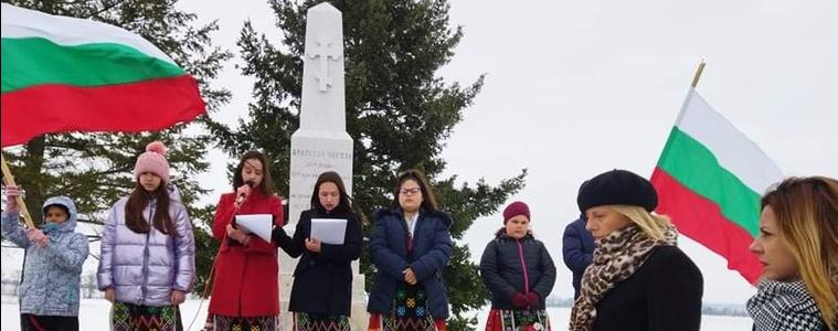 Паметта на загиналите за Освобождение почетоха от община Добричка