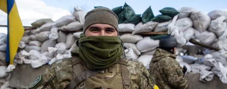 Военен конвой напредва към Киев, бомбардировки над големите украински градове