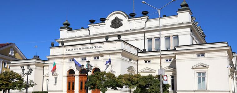 Здравната комисия в НС заседава извънредно