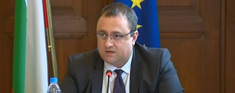 Земеделският министър: Саботаж бави изкупуването на зърното