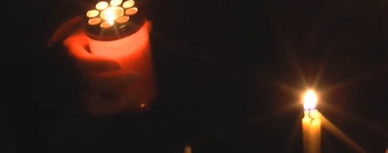 Хиляди миряни от Добрич отнесоха от благодатния огън в домовете си