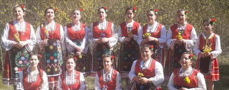 Лазарки ще поздравят утре администрацията на Община Добричка