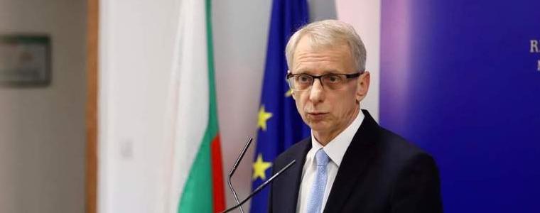 Министър Денков: Учебната година ще започне на 15 септември с нова учебна програма