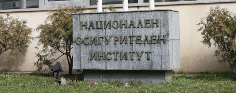 НОИ изплаща по 75 лв. на 20 704 пенсионери, ваксинирани през февруари