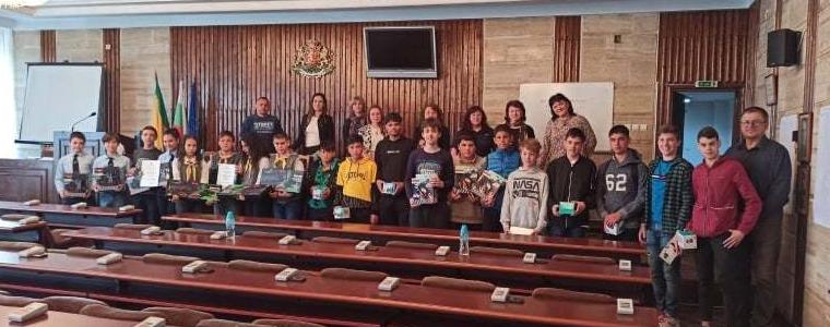 Отборът на СУ „Димитър Талев“ – победител в общинското състезание „Защита при бедствия“