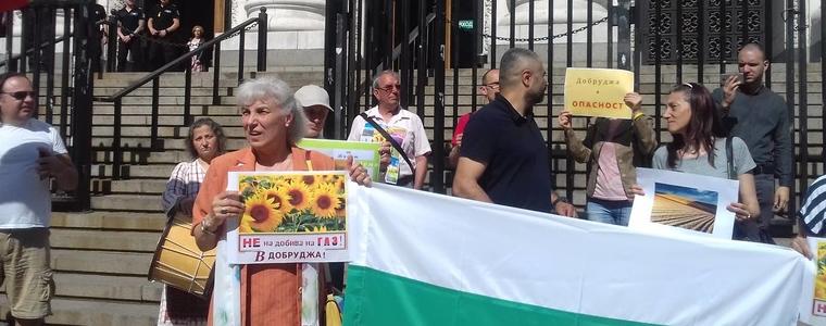 Иванка Казакова:Не бива да се унищожава най-плодородната земя на Европа!