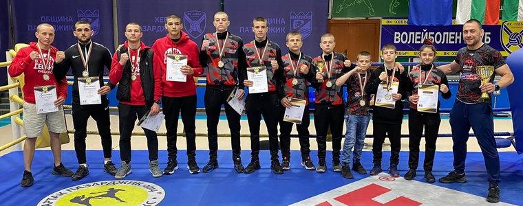 КИКБОКС: Първо място за „Десант“ - Добрич при децата, 6 медала при по-големите на държавното по К1