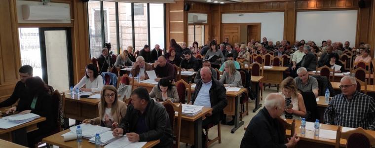 Общинският съвет на Община Добричка заседава днес