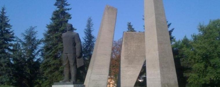 Общоградско поклонение в Добрич по случай Деня на Европа 