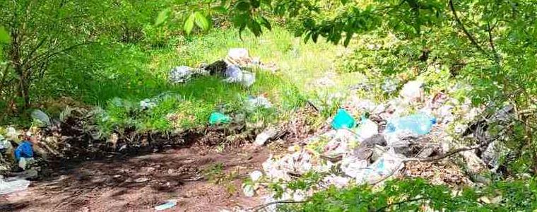 Осем ремаркета с битови и строителни отпадъци събраха служители на ДЛС-Балчик