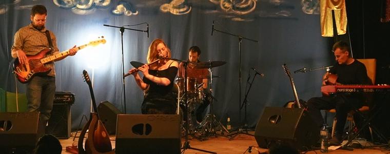 Унгарската етно група „Meszecsinka“ омагьоса с музиката си своите фенове в Добрич (ВИДЕО)