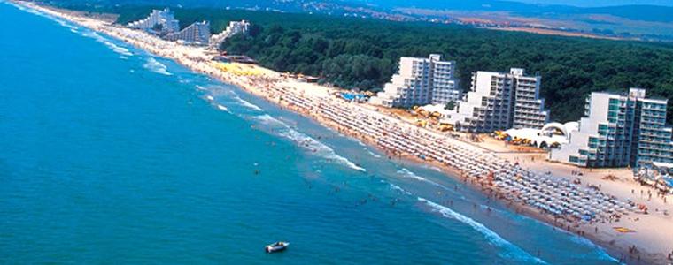 Aквапарк Aquamania в Албена отвори врати