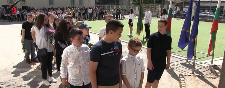 Добрич се поклони пред Ботев и загиналите за Свободата на България (ВИДЕО)