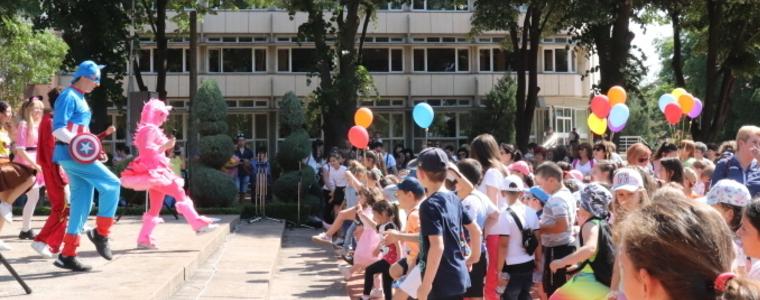 Празник на площада за децата на Генерал Тошево