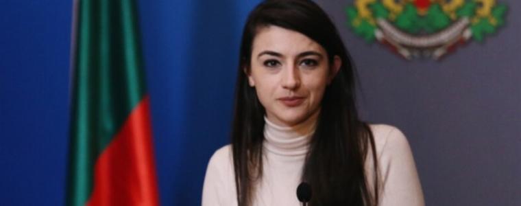 Прокуратурата проверява договора на Лена Бориславова с ББР