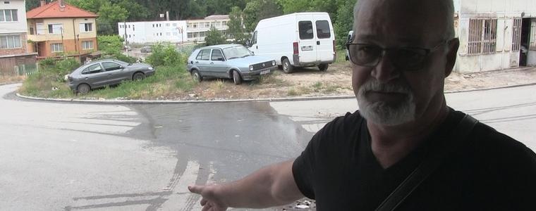 Река от отпадни води тече край детска ясла в Добрич след всеки дъжд (ВИДЕО)