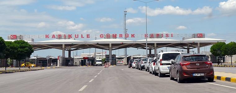 Българите ще пътуват само с лична карта в Турция