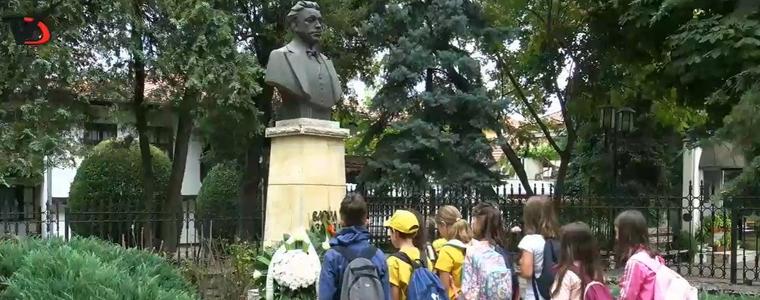 Добрич се преклони пред делото на Апостола (ВИДЕО)
