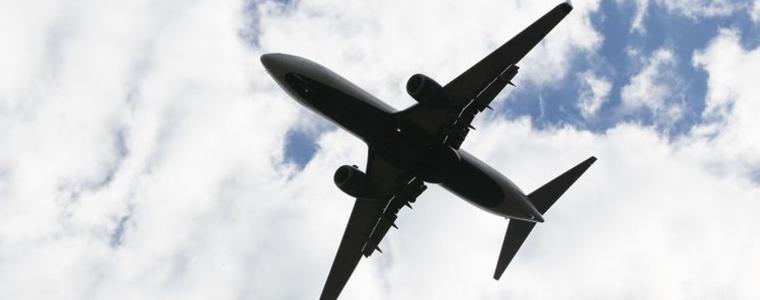 Два самолета прибират руските дипломати и техни близки в родината им