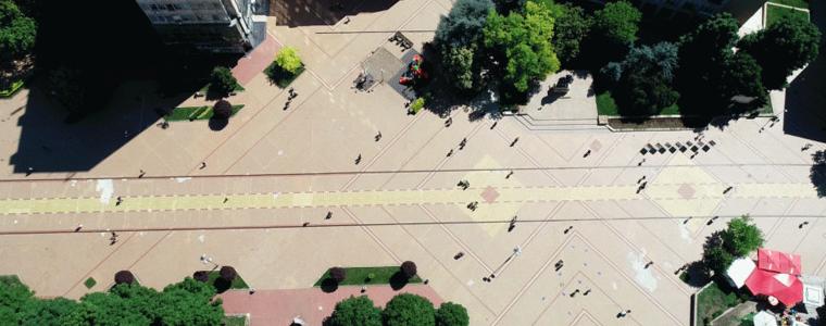  От Mестна коалиция ДБГ  (НДСВ, ССД, Глас народен) също с позиция относно центъра на Добрич