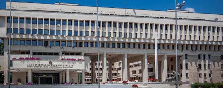 Българските консулски служби в Русия не са преустановили прием на документи