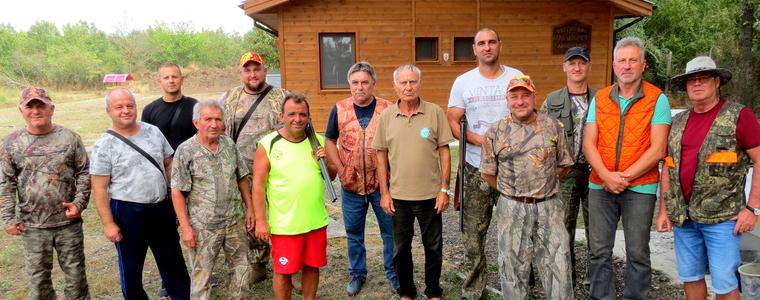 Ловците от Златия - победители в състезанието по ловна стрелба в дисциплината "скийт"