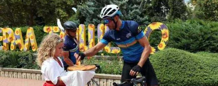 Най-бързите колоездачи от маршрута „Дунав Ултра“ преминаха през Генерал Тошево 29 часа след своя старт