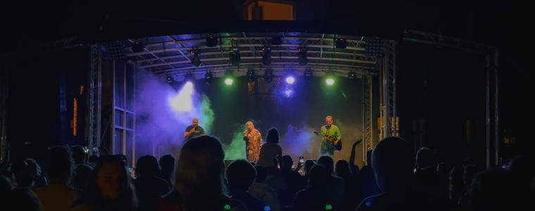 Поредна емоционална вечер с български и световни хитове на фестивала "Празници на морето" в Каварна (ВИДЕО)