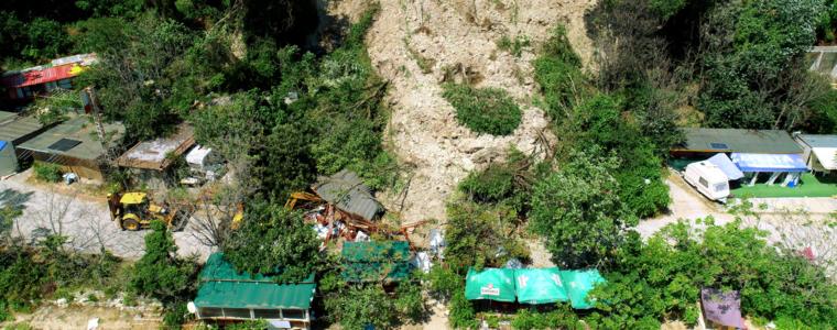 Продължават инспекциите на мястото на свлачището край Албена