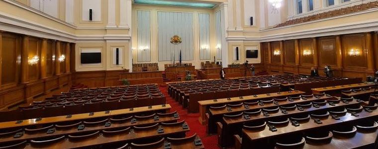 "Тренд": ГЕРБ води с 5%, ДПС и "Възраждане" си оспорват третото място