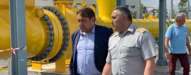 Напрежение около документите на интерконектора, но се строи
