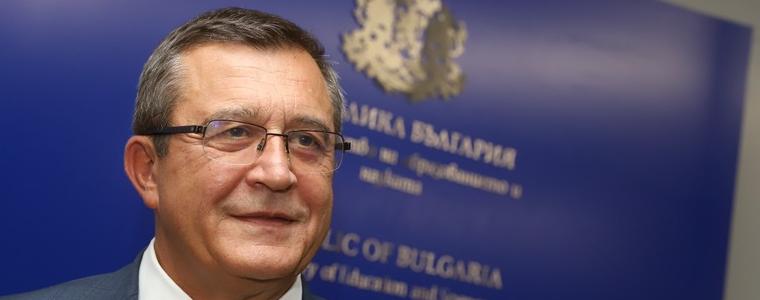 Проф. Сашо Пенов: Няма да допуснем дървени ваканции