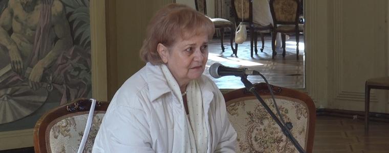 Елка Няголова ще гостува в родния Добрич с новата си книга „Парапет за душата“ (ВИДЕО)