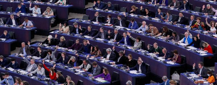 Европарламентът призова за приемане на България и Румъния в Шенген