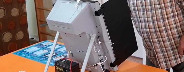 Проблеми с 22 от машините за гласуване в страната