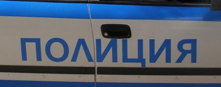 Задържаха четирима мигранти след гонка с полицията