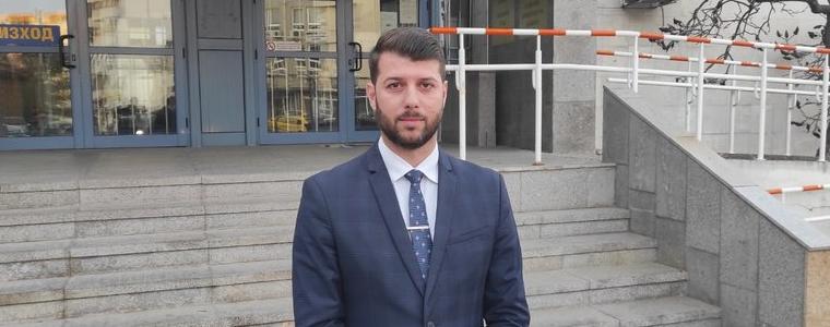 Измамената с 8 000 лв. жена от Каварна дала парите, за да не освободят внука й от работа