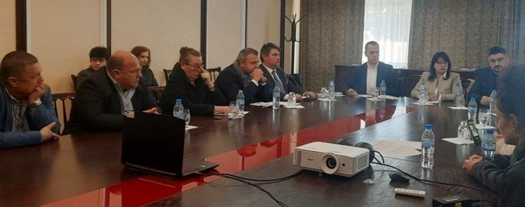 Областният управител пое ангажимент да представи исканията на стачкуващите пред МЗ