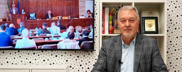 Председателят на ОбС-Добрич: От година и половина нямаме върнати от областния управител решения (ВИДЕО)