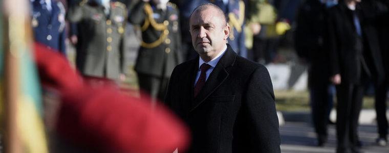 "Маркет линкс": Доверието в президента спада, шест партии в парламента при нови избори