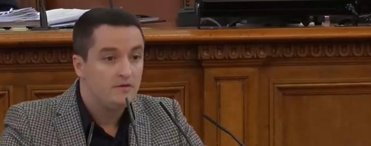 Изключиха Явор Божанков от ПГ на БСП