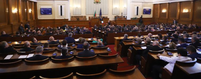 Комисията по отбрана в НС одобри законопроект за военната помощ за Украйна