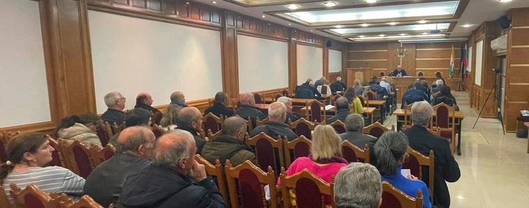 Общинският съвет на Община Добричка ще заседава днес