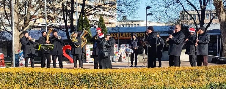 Празнично настроение с Духов оркестър – Добрич в центъра на града