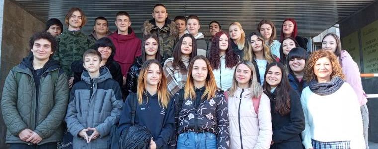 С лекция за професията на съдебния служител Районният съд в Добрич започна работа по образователна програма за ученици 