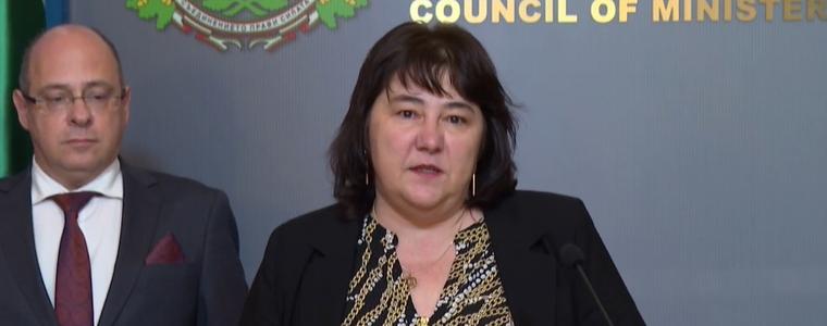 Велкова: Повишаването на минималната заплата ще повиши дефицита в хазната с около милиард лева