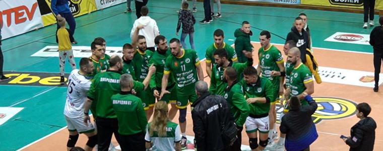 ВОЛЕЙБОЛ: Добруджа 07 завърши годината с победа (ВИДЕО)