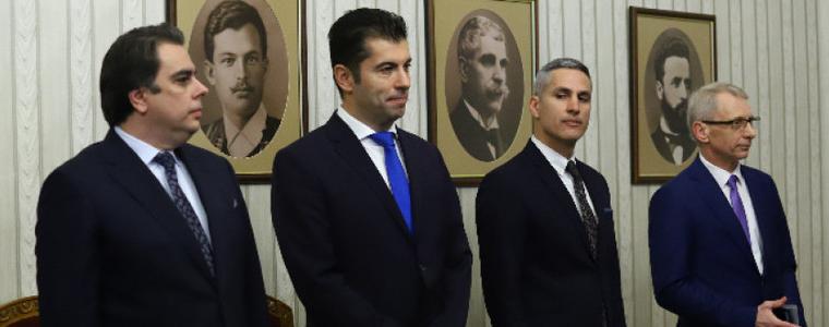 Кои формации подкрепят правителство с мандата на ПП? Какъв ще е кабинетът "Денков"?